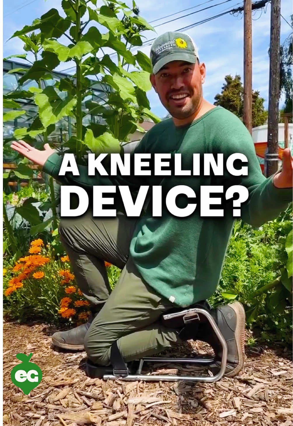 Found this kneeling device for bricklayers last year and had to give it a shot in the garden.  It’s a bit bulky to walk around in, but honestly, it made weeding and harvesting way easier than I thought! 🙌🏼 Still believe it could be a game-changer for us gardeners.  What do you think—would you give it a try? 🤔