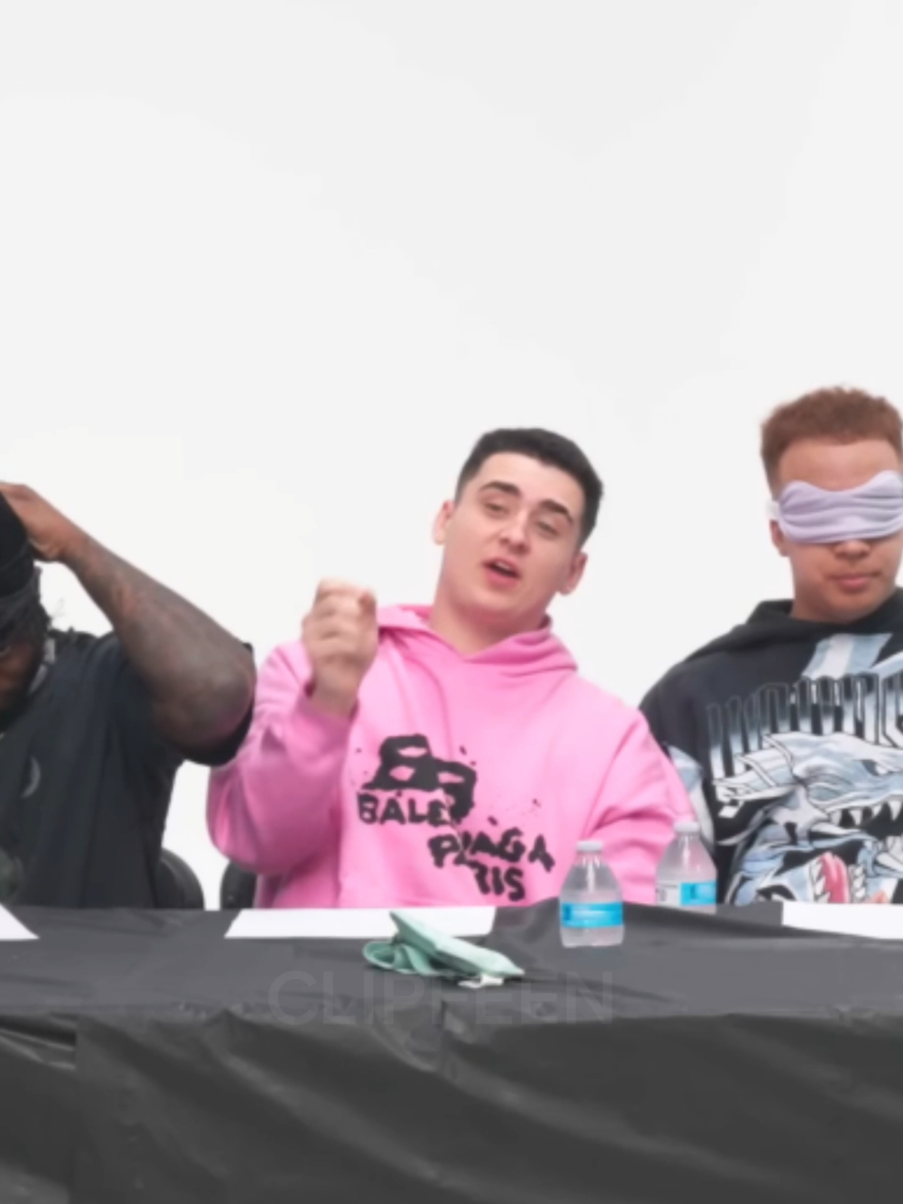FaZe plays guess the Burger then Lacy did this 😂💀  #foryoupage #viralvideo #faze #foodtiktok #burgers #lacy #stableronaldo #yourrage 