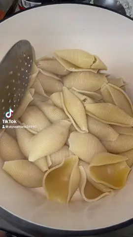 #pasta #fyp #dinnerwithme #toddlermom #pastatiktok #firsttimemom #busy #followme #philadelphia #momof1 #boymomlife 