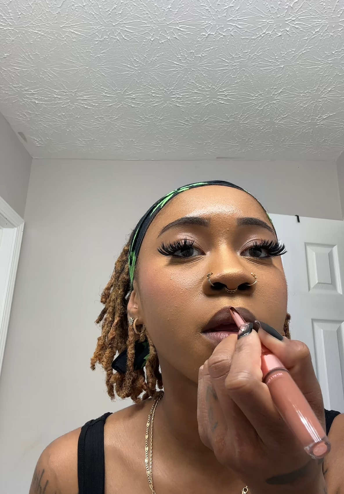 do the lip combo eat? #lipcombo #grwm #strippatok #stripperlife🥰🥰🥰🥰 