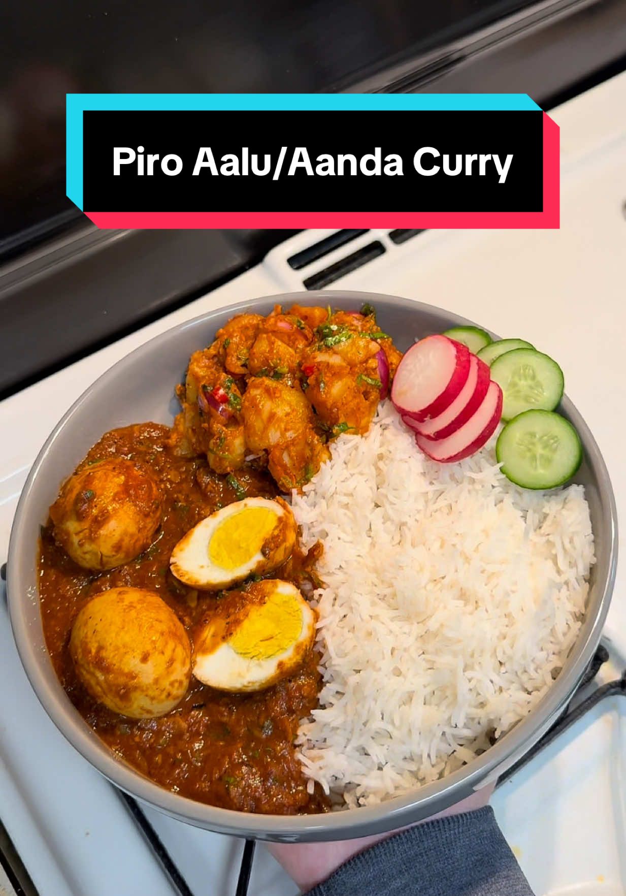 Piroo Aalu ra Aanda curry banam haii 😋 #piroaalu #eggcurry #aandacurry #aalurecipe #eggcurryrecipe #nepalirecipe #aalusadheko #nepalesefood #nepalikhana #nepalicooking #mitho #khanaset #nepalifood #howtocook #nepalikhana 