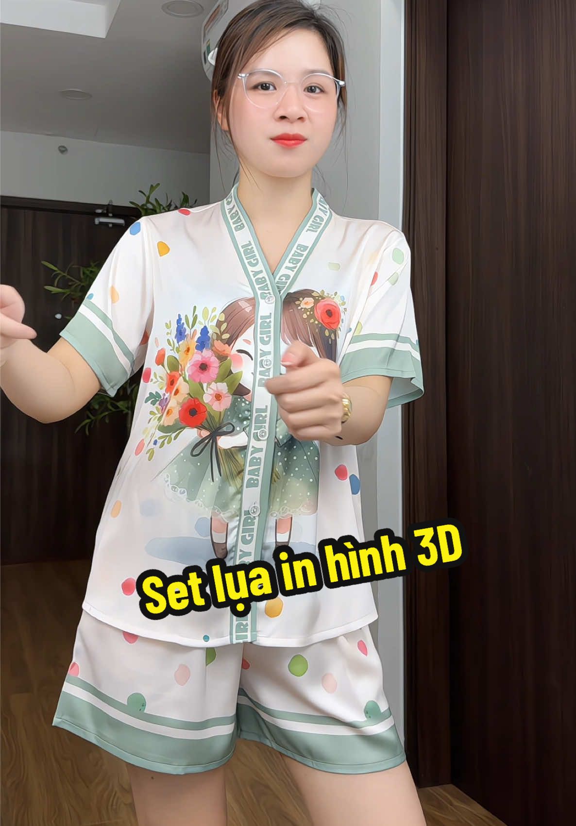 Mặc lên soi gương miết chỉ vì cái màu nó tôn da thế ko biết #phuonglamdieu #kathyphuong #review #pijama #setbo  