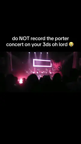 porter explosion 💥💥💥💥💥 @star @Flynn ⨂🦈🇮🇪 #porter #porterrobinson #porterconcert #smilealbum #nurture #worlds #knockyourselfout #concerts #edm 