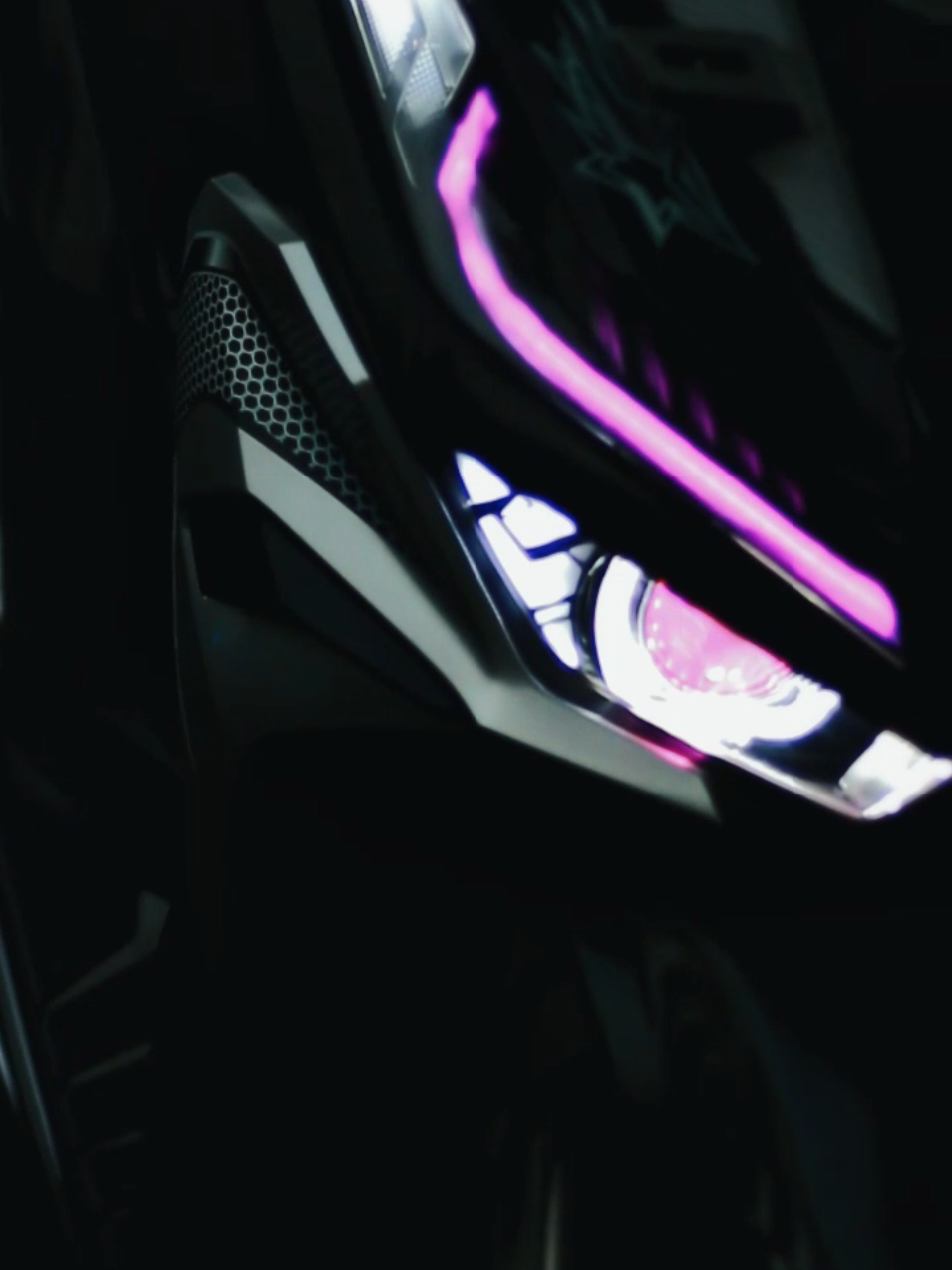 #CapCut galak bener #ogahjinjit #varioproper #varionistyindonesia #preset #templatecapcut #trend #cinematicmotor #cinematicvideo #cinematic #vario125new #vario125modifikasi #variomodifikasi #vario125 #vario  #nctsnext #next #phonk 