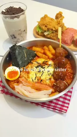 Make lunch for my sister#foodies #amsr #tokfood #homecooking #lunchideas 