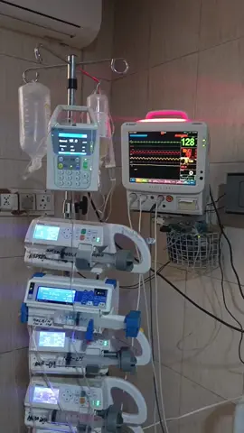 #akhire #lamha #icu #allah #raham #doctorlife54 #foryou #viral #video #pims #hospital #islamabad 