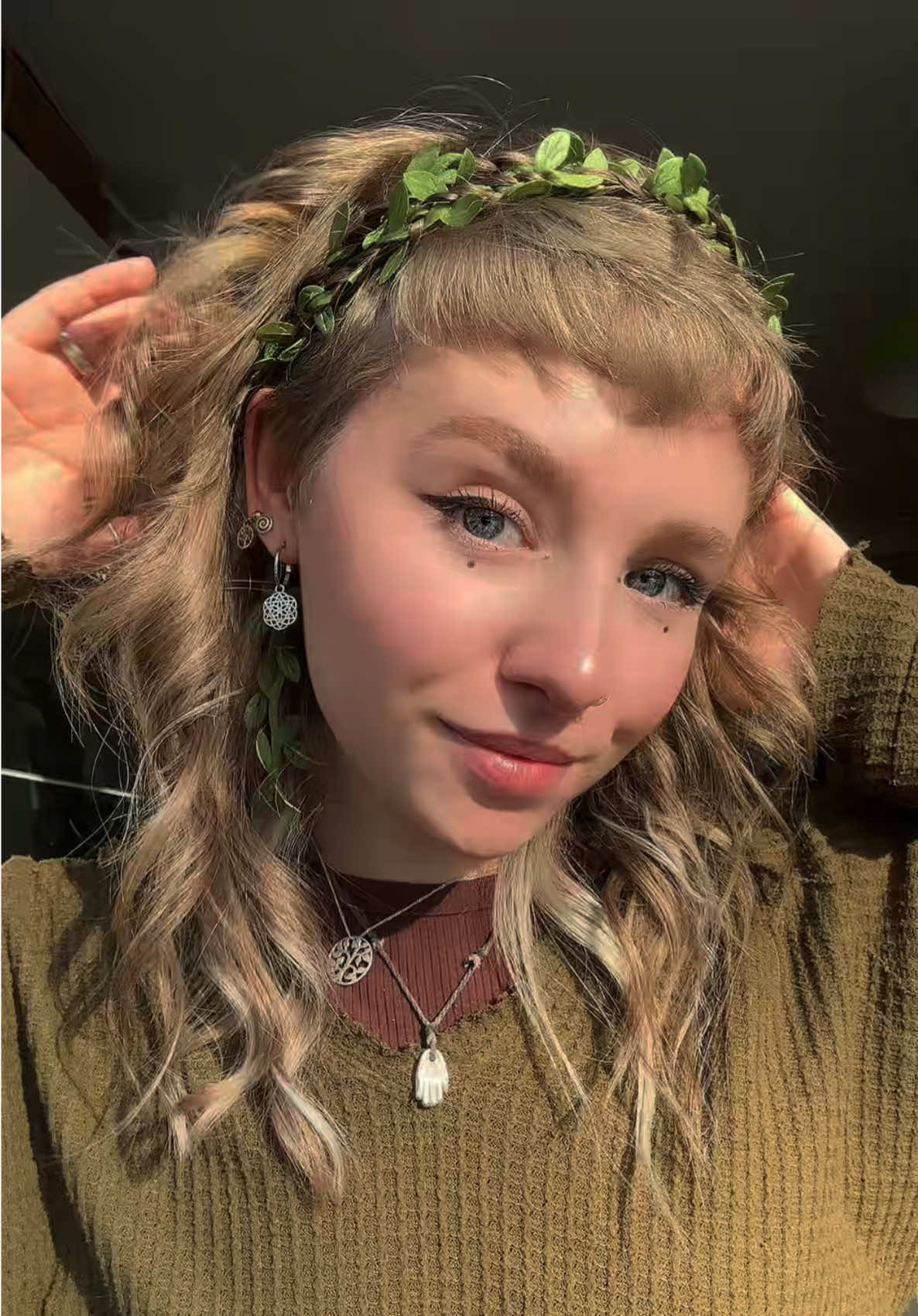 Leafy braids?! 🪴🤎🌿 #earthyaesthetic #fairycore #althair #pixiemullet #fairygrunge #uniquehair #hippieaesthetic 