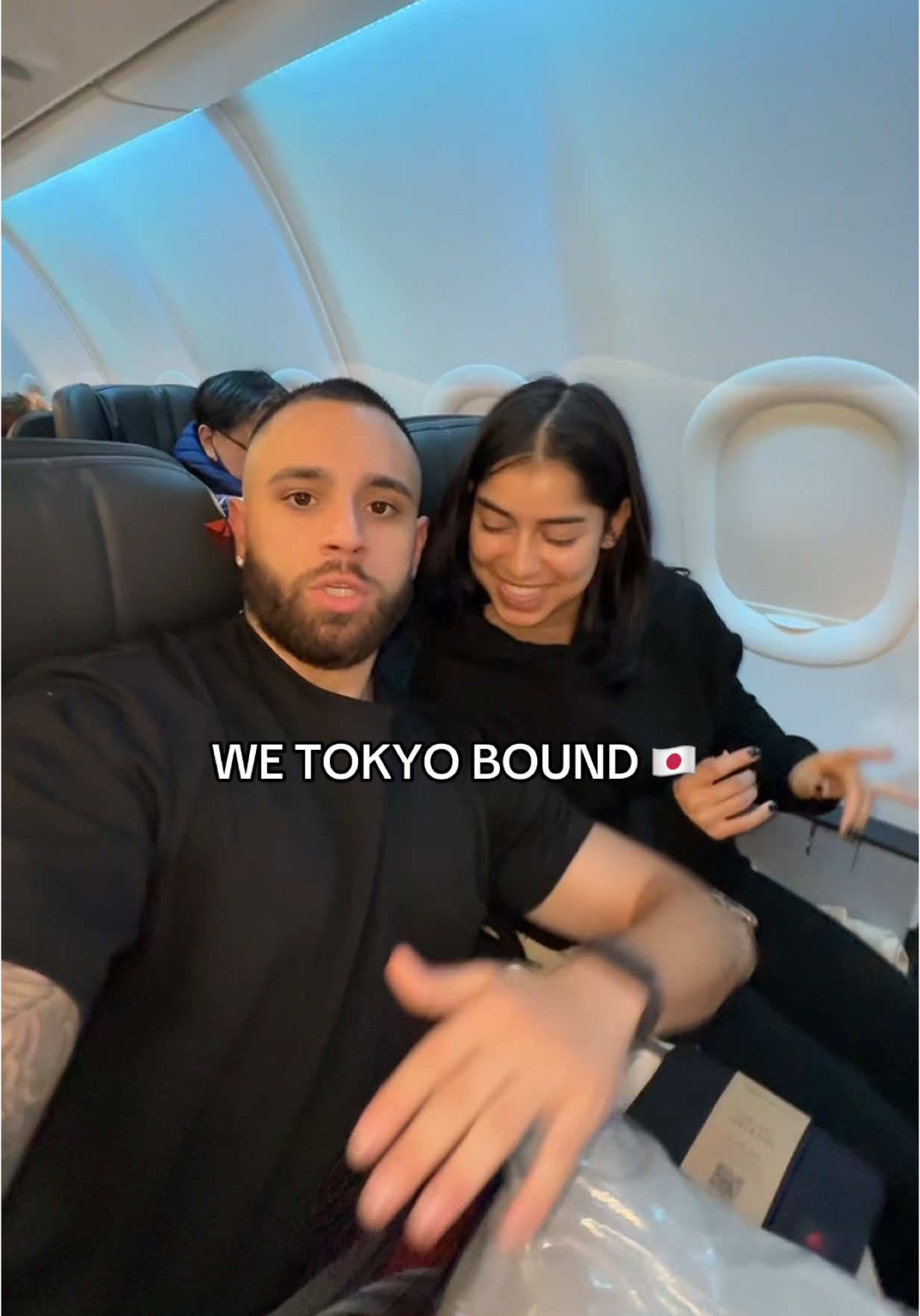 @delta gonna hate us after this flight! WE OUT 🇯🇵 @Jazmin🫧 #fyp #tokyo #japan #travel #travellife 