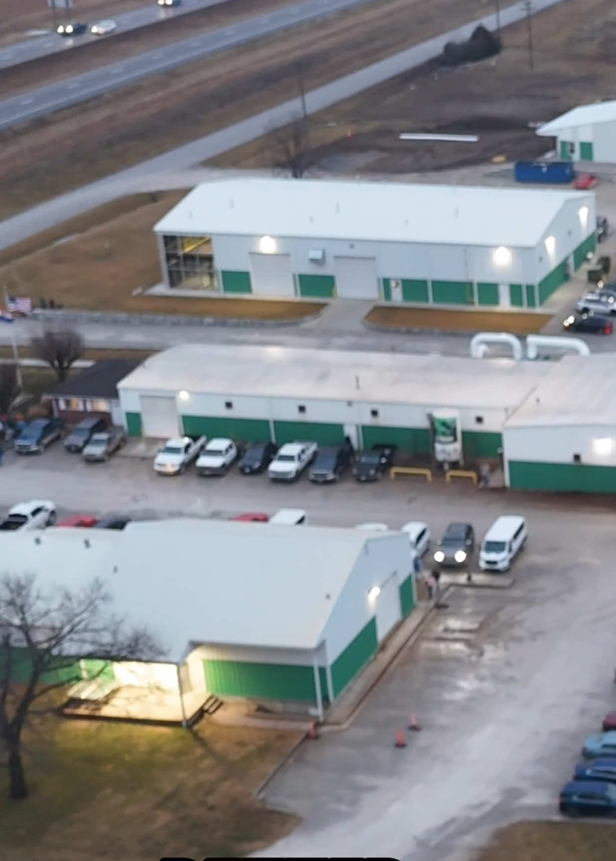 Come down and give us a tour! 🔽Hours of operations SUNDAY / CLOSED MONDAY-THURSDAY / 8:00am-4:30pm FRIDAY / 8:00-3:00pm SATURDAY / CLOSED For a more in DEPTH conversation about MWI, CALL or TEXT: • (417) 566-1446 #highpayingskills #Highpayingjobs #weldingschools #weldingeducation #tradeschool #learntoweld #weldingclasses #tradeskills #tradelife #midwest #weld #welder #welding #weldingtipsandtricks #BlueCollar