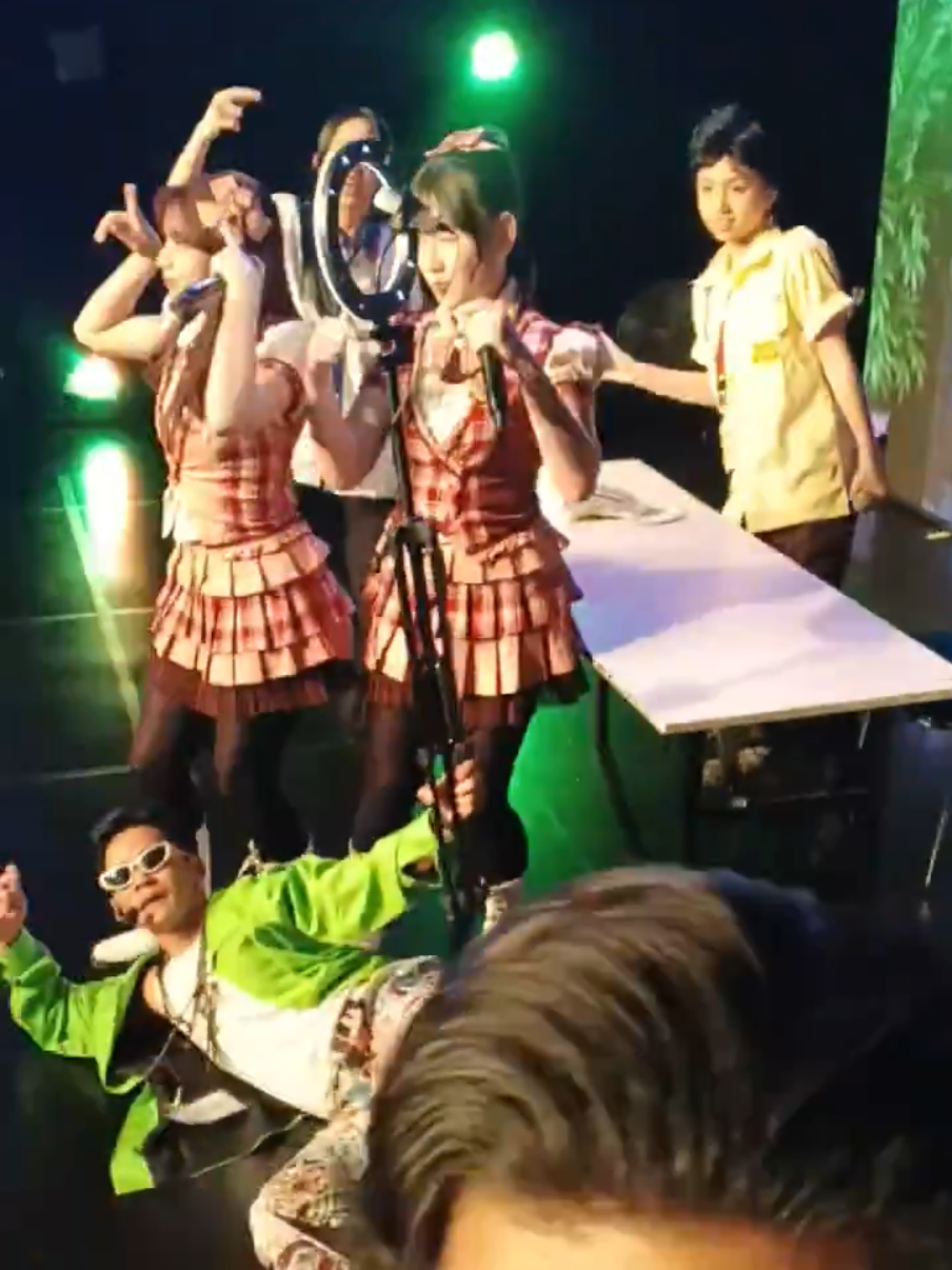 [Part 1] Footage Video Anin JKT48 meniru fans jeketi #jkt48 #caturasta #theater #fancam #aninjkt48 #kamera 