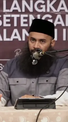 kenapa engkau biarkan. #bismillahfyp #masyaallahtabarakkallah #ustadzsyafiqrizabasalamah #muhasabahdiri #dakwah_islam #tausiah #kajianislam #pyfツ #fyp #puasaramadhan #puasa 