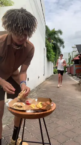 3% eating 97% cardio! @Connor Genal  #bali #viral #fyp 