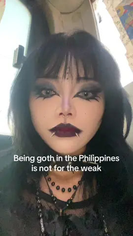 I feel “uncomfy” ✨ plus the heat and humidity? Absolutely br*tal