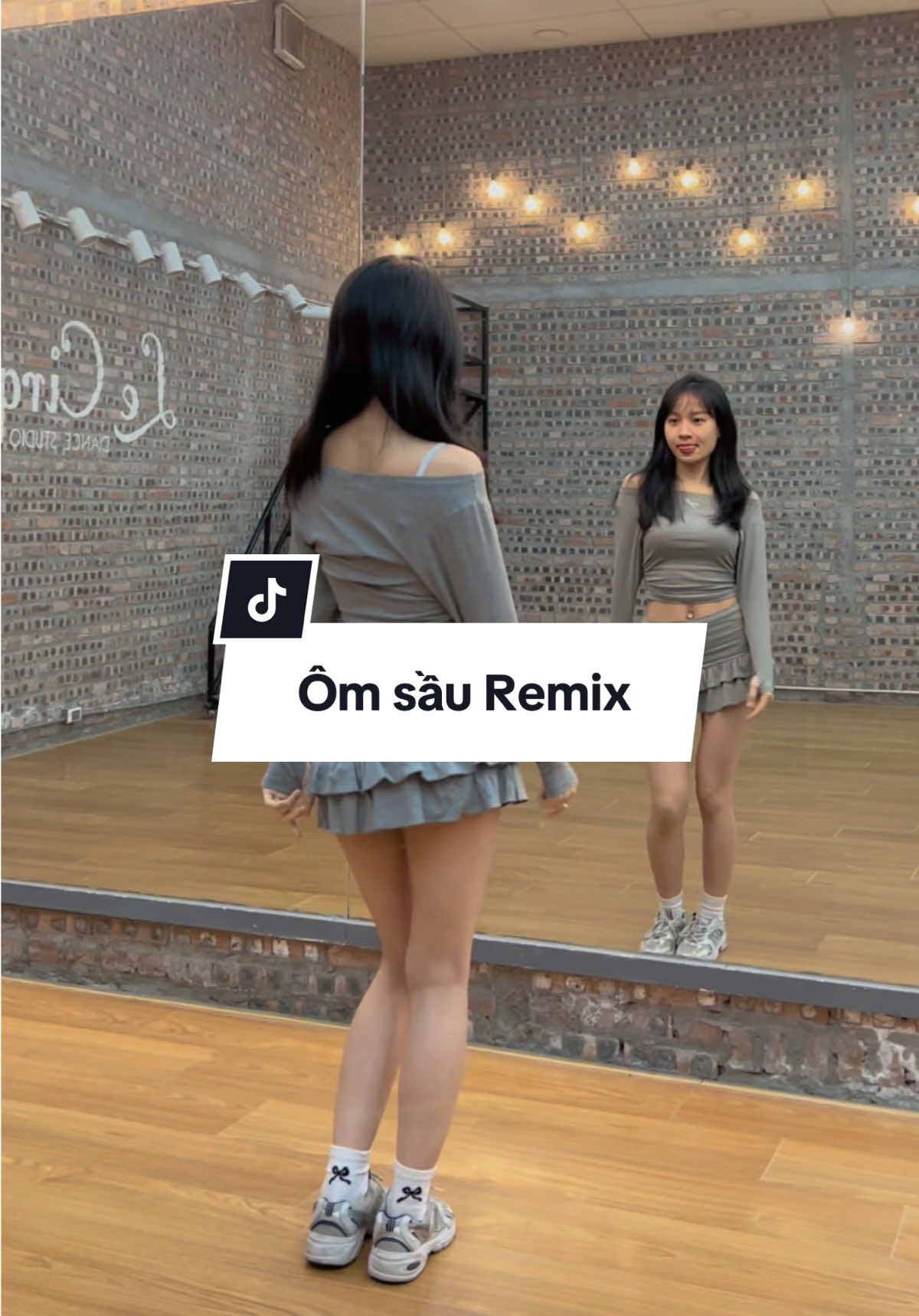 Thích nhất váy có sẵn quần bên trong #tiktokdancevn #dance #trending  dc   @Vũ Anh Hiếu 