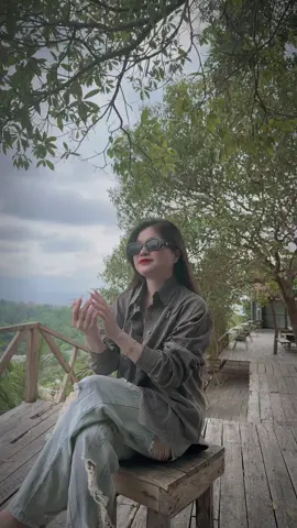 Muốn có chổ đứng trong xk Mà bả cứ ngồi qài 🤨 @KênhCủaTuyền🏳️‍🌈  #xuhướng #tiktok #fyp #trending 