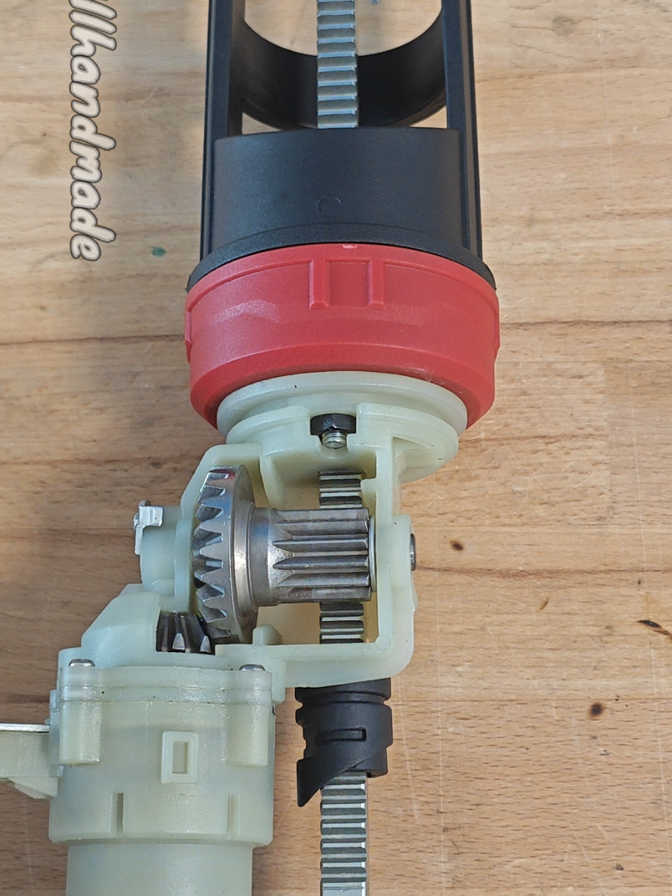 Parkside Caulking Gun - How it Works #tools #parkside #parksidetools #parksideperformance #caulking #sealant #silicone #caulkingprofessionals 