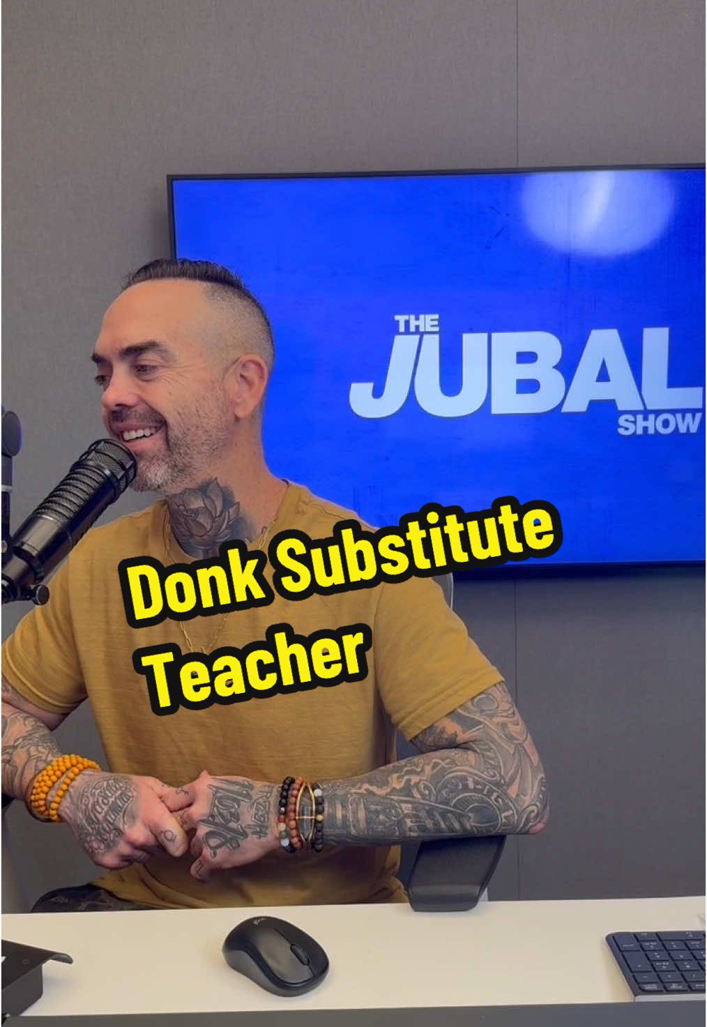 Donk, the most unqualified substitute teacher ever! 😂📚 Watch as he turns this classroom upside down in the latest #JubalPhonePrank! Will the students survive? 👀🤣 #TheJubalShow #JubalFresh #PrankCalls #FunnyPrank #ComedyGold #PrankWars #jubalprankcall 
