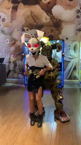 ❤️‍🔥  #fivenightsatfreddy #vannyfnafcosplay #vannyfivenights #cosplayer #springtrap #springtrapcosplay 