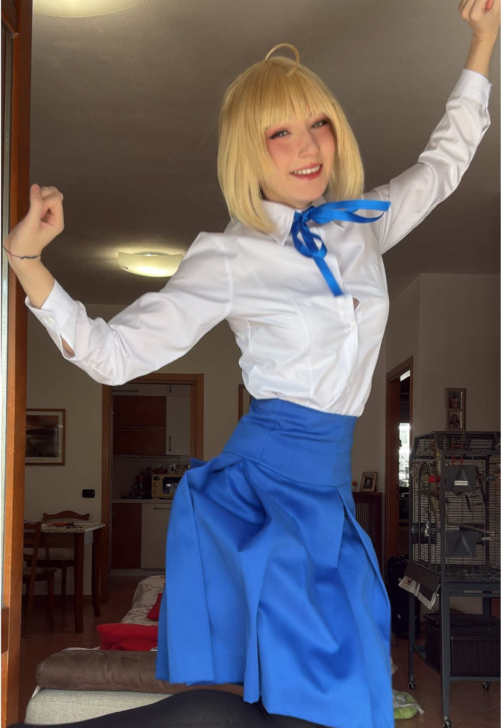 You don’t know how much time I spent doing this video, appreciate plz😔 #saber #sabercosplay #artoriapendragon #artoriapendragoncosplay #fatestaynight #fategrandorder #fatego #fateseries #cosplay #fyp #foryoupage #viral #fatezero 