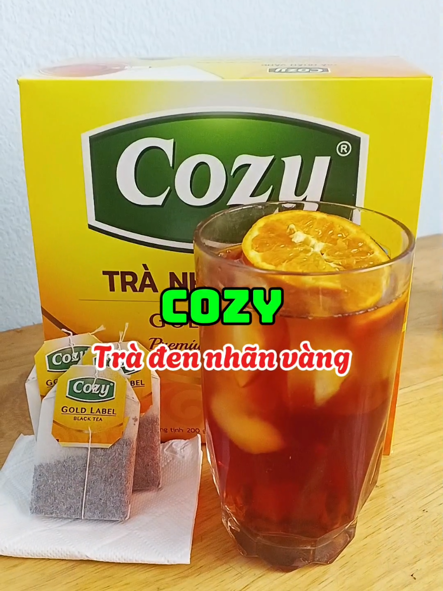 Hộp Trà Đen Nhãn Vàng Cozy Tea 100 túi lọc rời, hương vị đậm đà, phù hợp pha chế, trà nền chuẩn vị Việt #tranhanvangcozy #trànhãnvàng #Cozy #traCozy #Cozytea #nentradenphache #phatratraicay #nentraphatrasua #muataitiktokshop #xuhuongtiktok @Vivu Shop @Vivu Shop @Vivu Shop 
