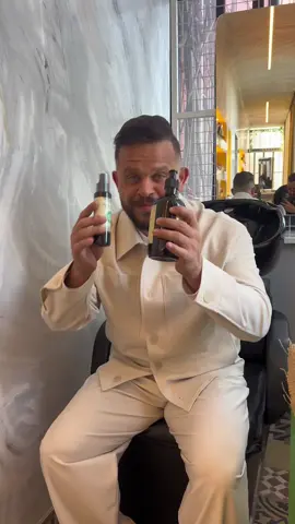 مش سحر… بس مفعول بيسحر! 🪄🌱 إكليل الجبل معروف بقوته على تحفيز نمو الشعر وتقويته، وهيدا تمامًا اللي بتعطيك ياه مجموعة خان الصابون – شعر أكثف، أقوى، وأجمل… من دون نقطة مواد كيميائية! #خان_الصابون #لبنان #شعر #عناية_بالشعر #اكليل_الجبل #فوريو #تساقط_الشعر 