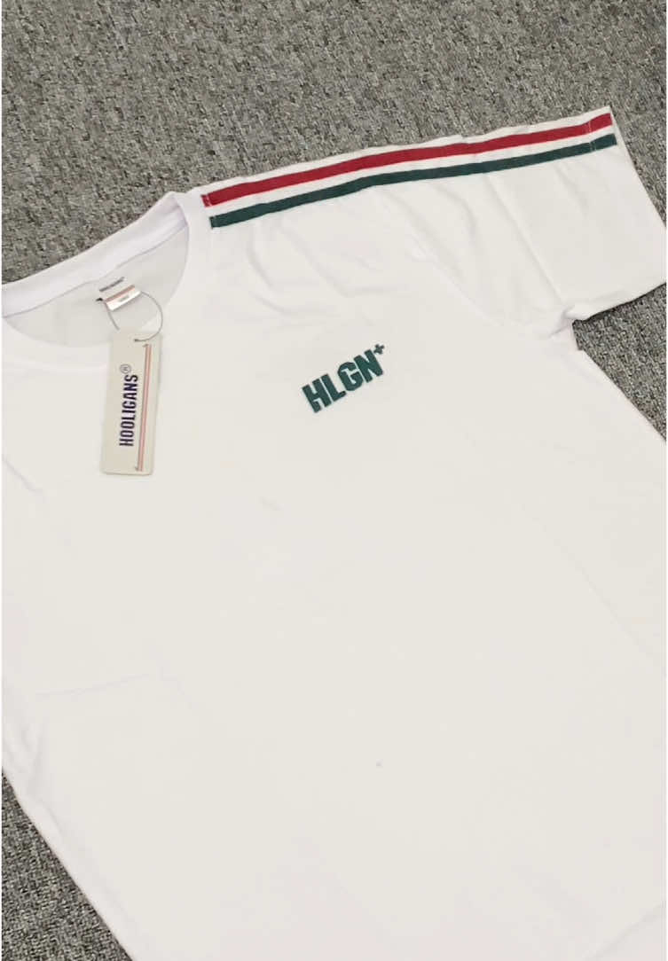 Kaos auto ganteng derr wajib CO biar tampilan lebih kece, sebentar lagi juga mau lebaran😍🤙🏼 #hooligans #tshirt 