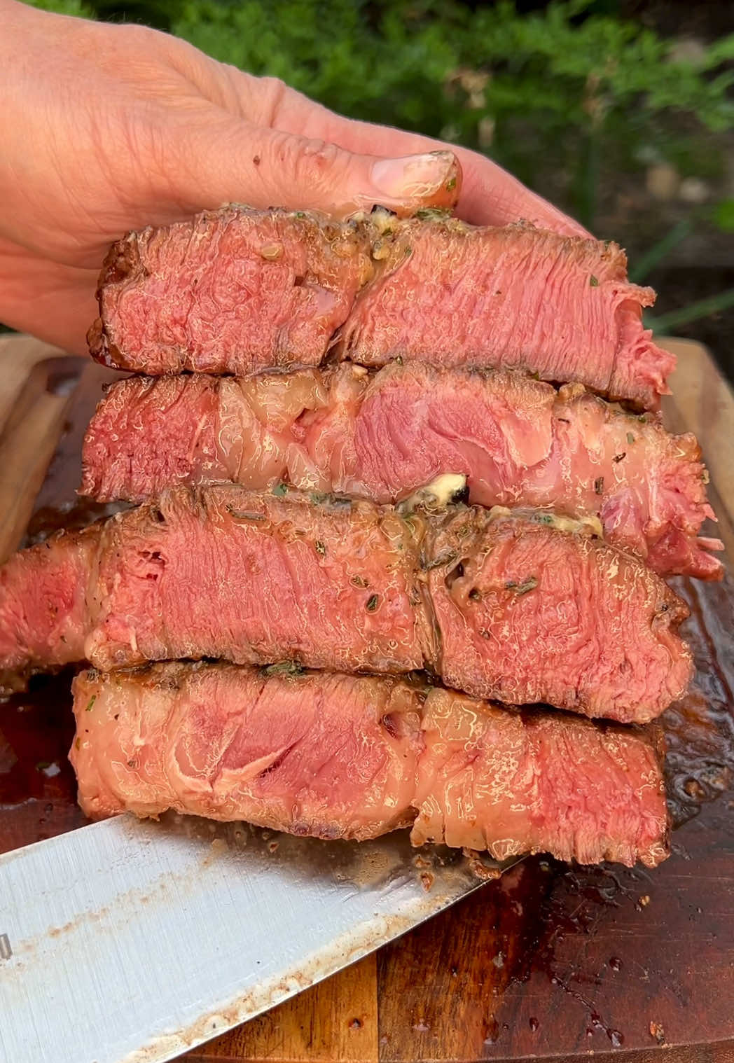 Shipping you some nice cuts for #stpatricksday 🥩 Rate the inside 🤔? #ribeyesteaks #beefy #steaks #meatsweats #bacusbbq