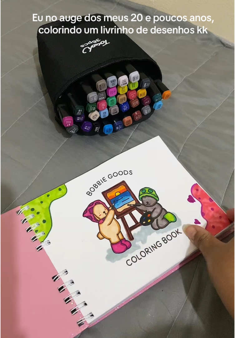 Meu novo vício kkk 😹  #bobbiegoods #bobbiegoodscoloringbook #bobbie #bobbiegoodscoloringpage 