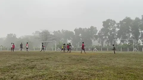 #tiktok #football #foryou #ငယ်ဘဝအမှတ်တရများ #ဘောလုံးကစားနည်းကိုချစ်မြတ်နိူးသူ 