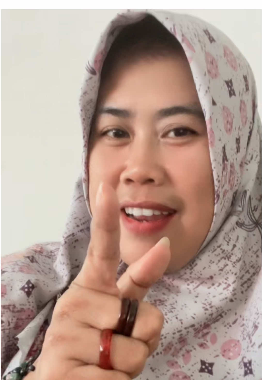 Sekedar hiburan kok 😉 #hiburan #nyanyi #trend #masukberanda #fypage #fypdonggggggg 