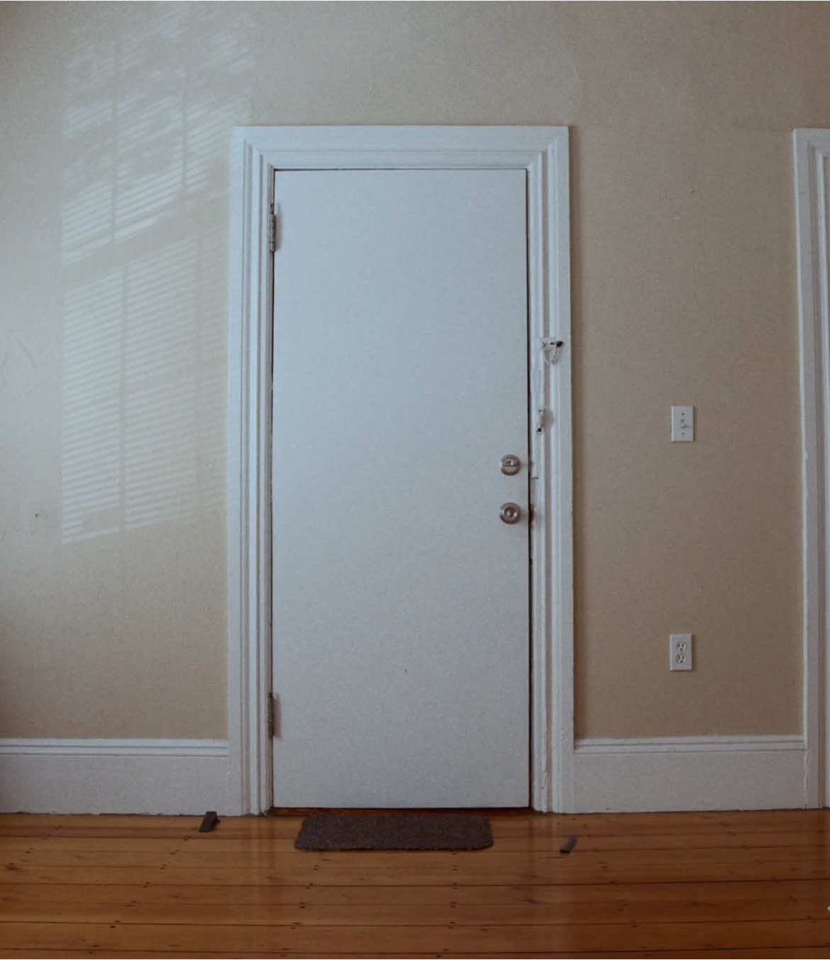 A man and his girlfriend seek resolution amid a life filled with ennui. With an unorthodox portrayal of its two leads, Marcus Soltzberg’s “We Are Always Hiding” delicately looks at a romantic relationship as it occurs in time and space. [Online Premiere] #shortfilm #movieclips #experimentalfilm 