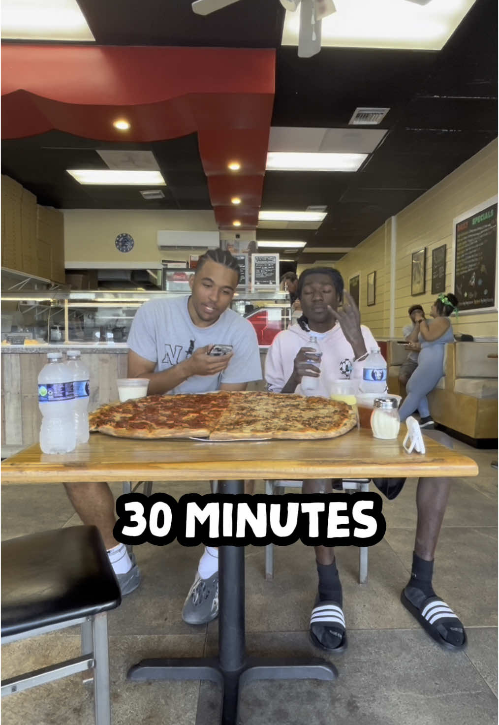 30 Minute Pizza Challenge🍕@MOMOTION #foodchallenge #eating #pizzachallenge #pizzalover #pizza #eat #foodtiktok #pizzatok #teamchallenge #pizzatime #pizzatiktok #fyp 