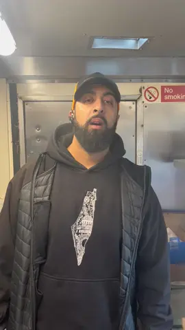 Smashing it! One stop#halalfood #birmingham #birminghamfood #halalfoodbirmingham #birminghamhalal #food #meme #halalbirmingham #halalfoodie #fypシ #foodtruck #onestopshoppingcentre 