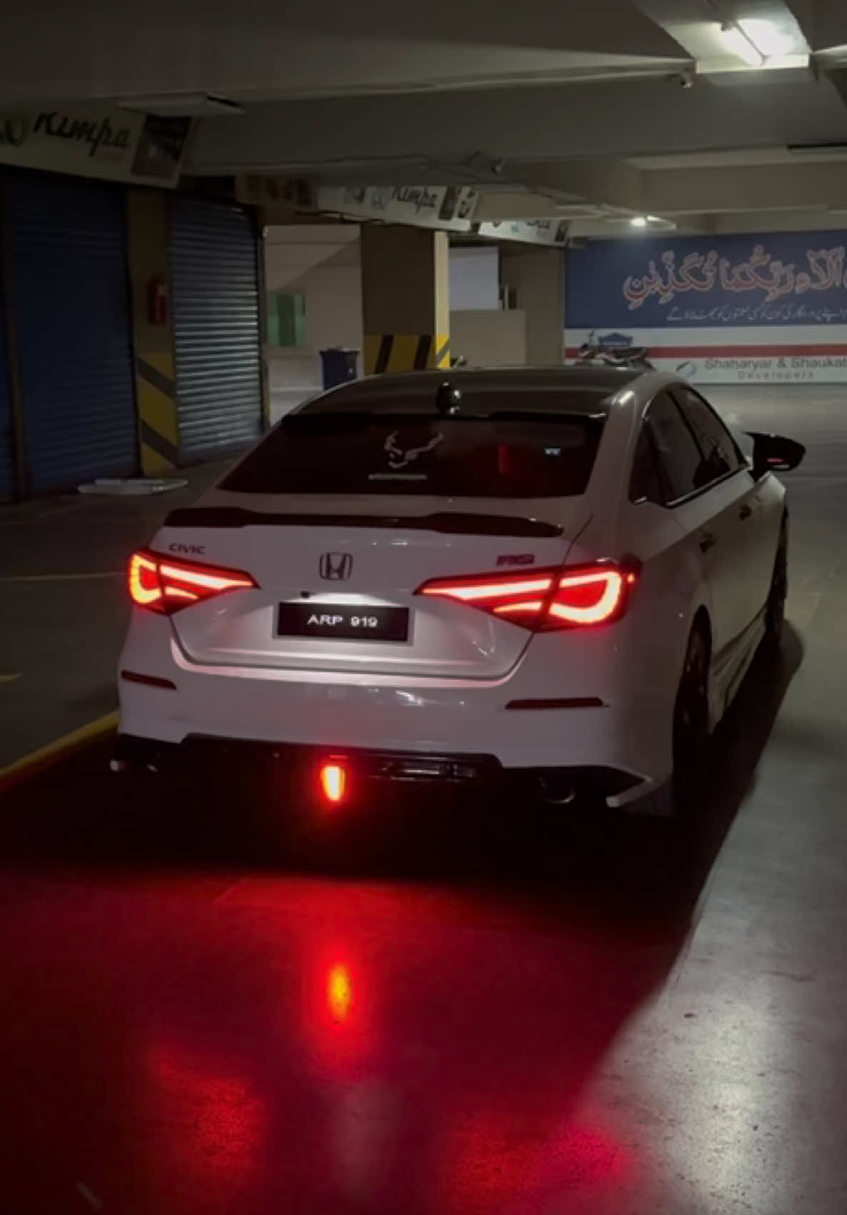 Civic 2022 Here For Some Mods ⬇️ ▫️Youfer Style Bodykit  ▫️Lava Snake Style Taillights  ▫️Type R Style Front Grill  ▫️Type R Style Lower Grill  ▫️Maxlume Dynamic Ambient Lights  ▫️Roof spoiler Glossy Black  🛒For Order 🛒 ✅Website :www.msastore.pk ✅DM us on Instagram  ✅Cash on delivery All over Pakistan 🇵🇰 📍Shop Location :  MSASTORE.Pk Shop # 68 First Floor, Rimpa Plaza, Abbott Road, Lahore.