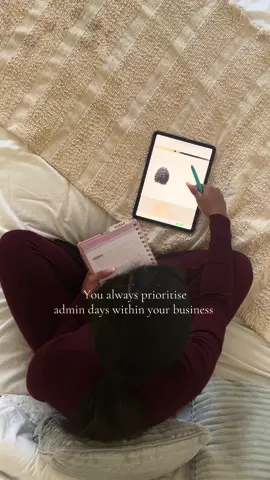 Admin is key to staying on track with your business and avoiding burnout Things you should do on admin days :  -Check inventory  -make sure all finances are in order  -ordering new stock  -pre planning content  -replying to emails / dms  -updating booking site  -plan for upcoming week #business #londonbraider #admindays #fyppp 