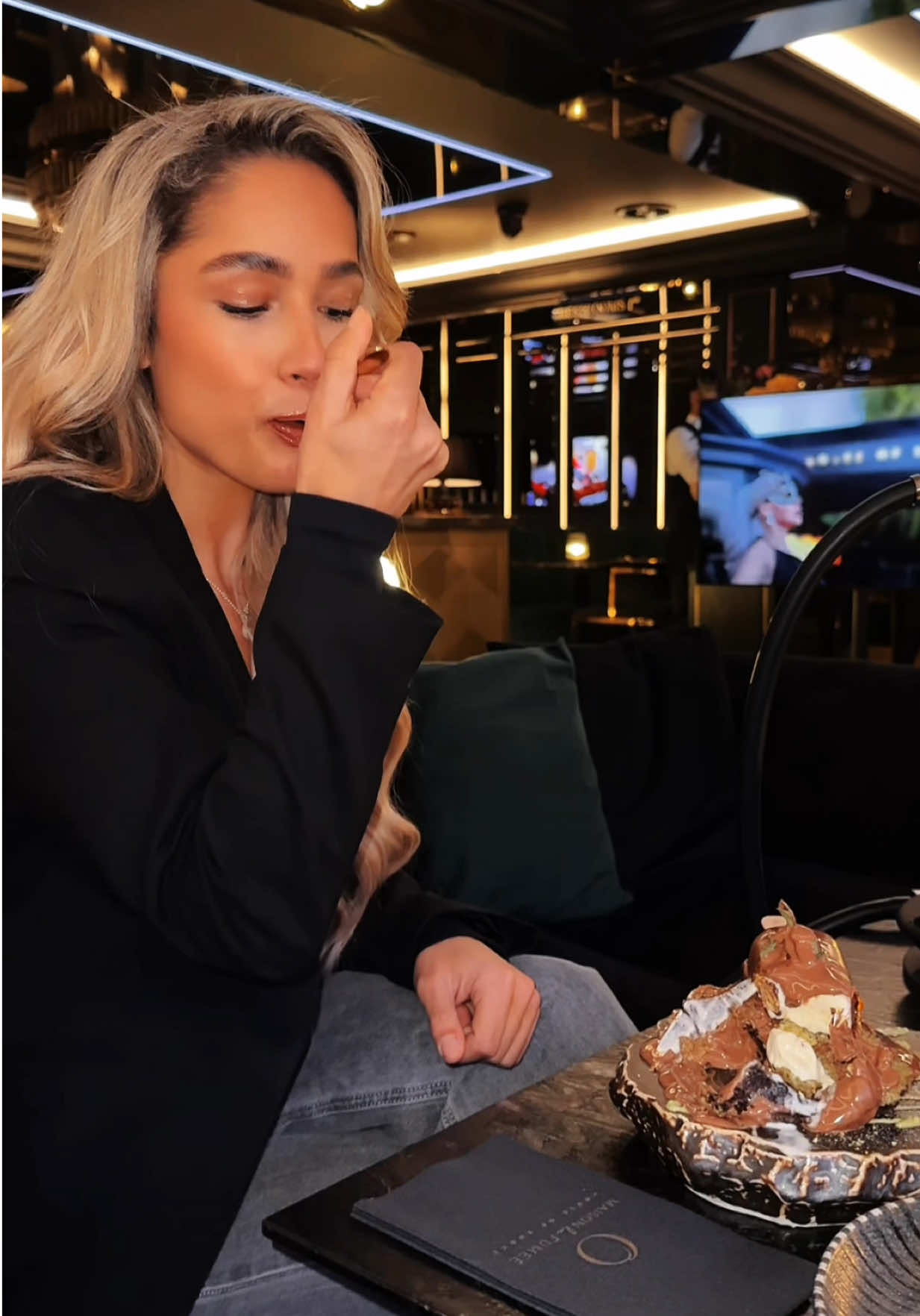 At Farmhouse we believe no meal is truly complete without our delicious desserts 😋  #farmhousecoventry #thefarmhousecoventry #halal #farmhousecoventry #finedining #desserts #farmhouse #halalrestaurant 