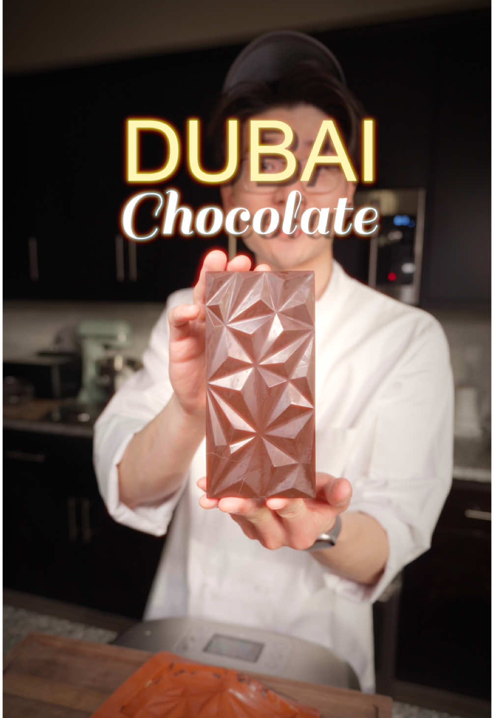 Late once again, but I’ve got 5 lbs of chocolate to use 1 1/2 cup dark chocolate  (180 g) 1/2 cup kataifi phyllo dough  (50 g) 10 tbsp pistachio spread  (50 g) 1 tbsp butter  (14 g) #dubaichocolate 