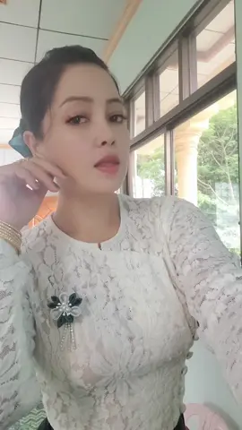 #ထာဝရဘုရင်မ👸  #တောင်တန်း​မြေမှမီးအိမ်ရှင်👩‍🏫 နှလုံးသားလှတဲ့ကိုကိုမို့​လေ💖💖@teacherphyu2025 @teacherphyu2025 
