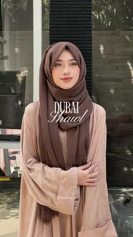 siapa yang lebaran tetep tim dubai shawl di era gempuran pashmina voal dan viscose? ☝🏻☝🏻 #pashmina #dubaishawl #yaliyalili #rekomendasi #hijab #fyp #foryou #foryoupage #fyppppppppppppppppppppppp 