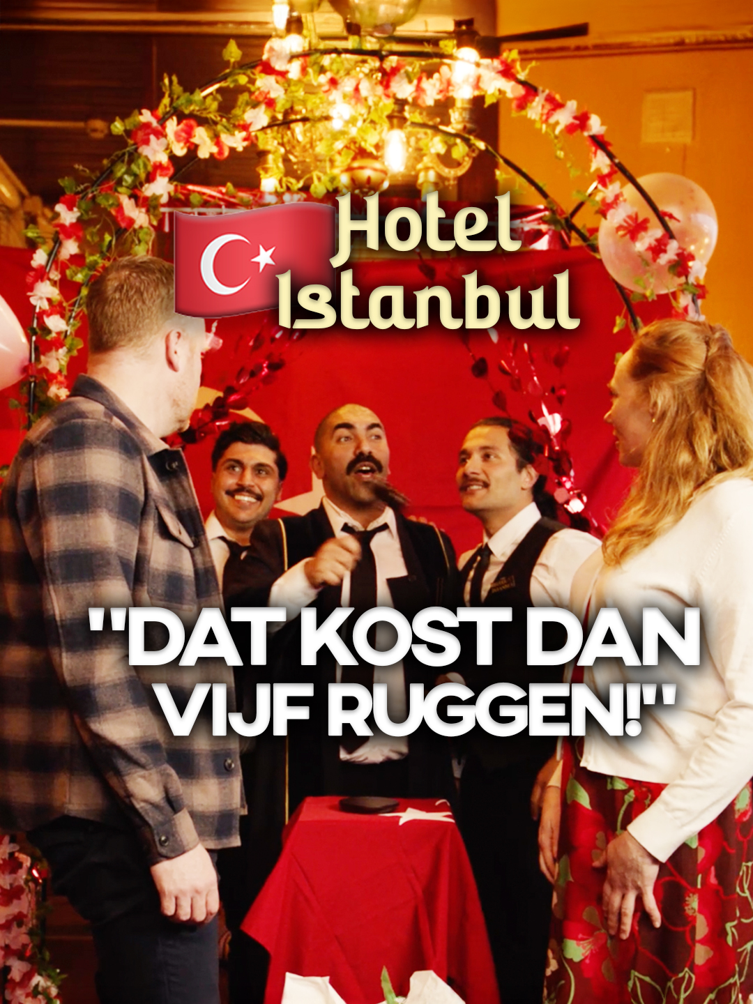 Relatieproblemen? De mannen hebben de oplossing. Kijk tot het einde! 💍 🇹🇷 #hotelistanbul #relatie #sketch @sjaakofficial @alkantubbies @ilkerdelikaya0