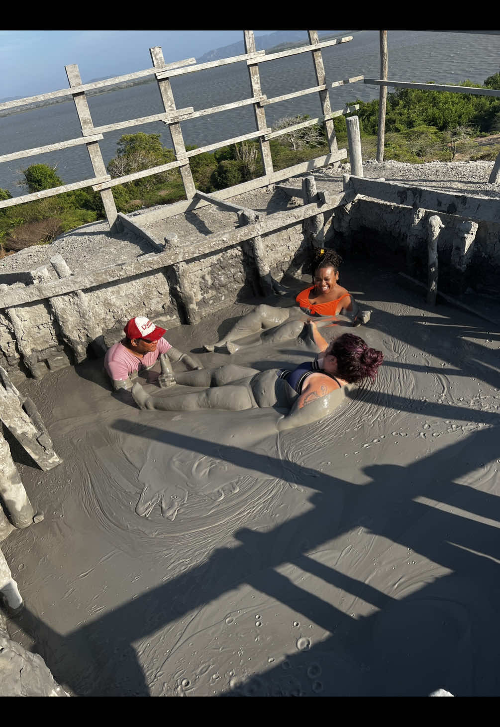 Totumo Mud Volcano 🌋🇨🇴  #colombia #holiday #vacation #cartagena #travel #nature #views #friends #fun #amigas #Love #volcano #mudbath #mud #bogota #medellin #cali #barranquilla #totumo #CapCut 