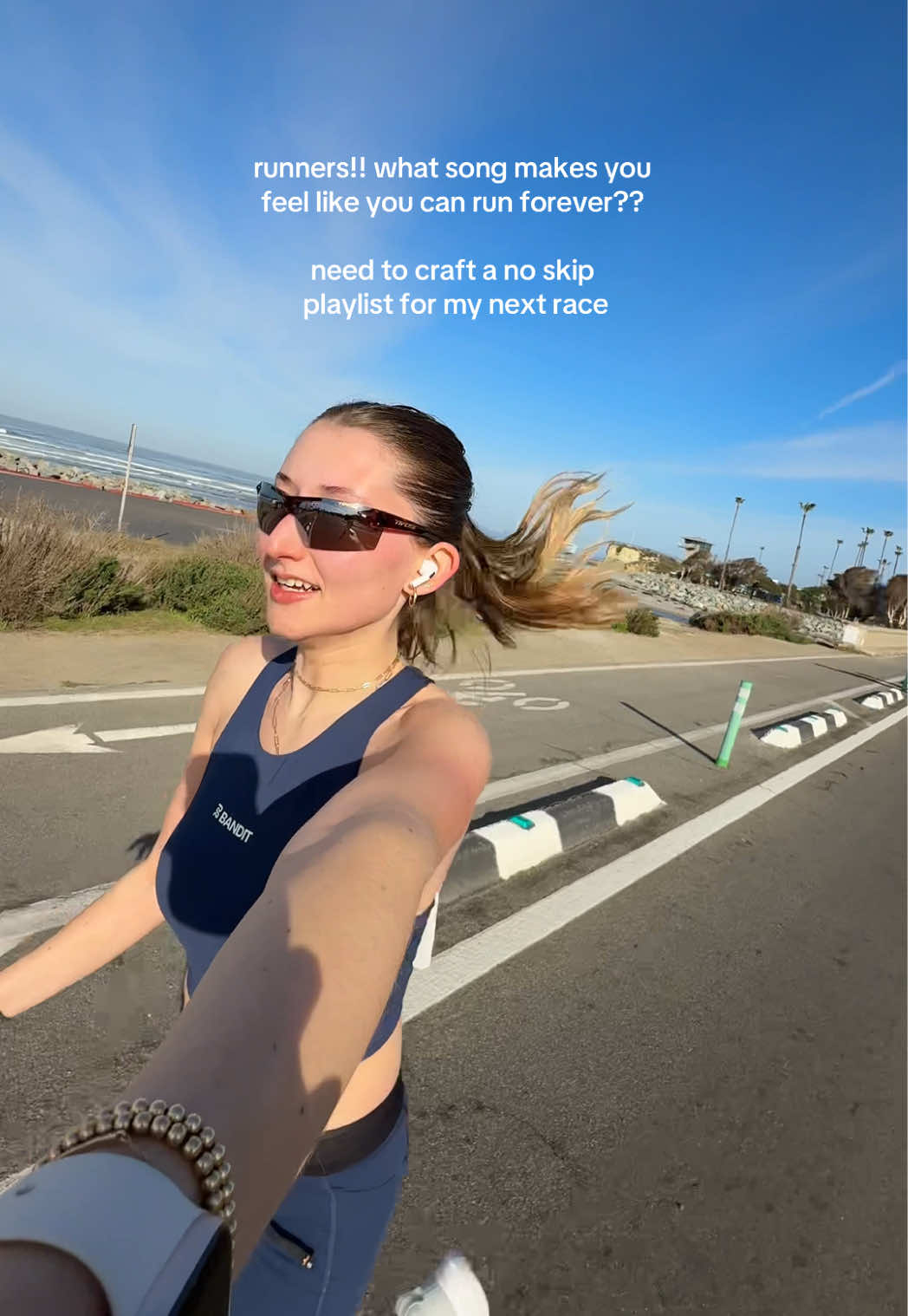escapism by raye is my current fixation #runtok #runningcommunity #raceprep #workoutplaylist 