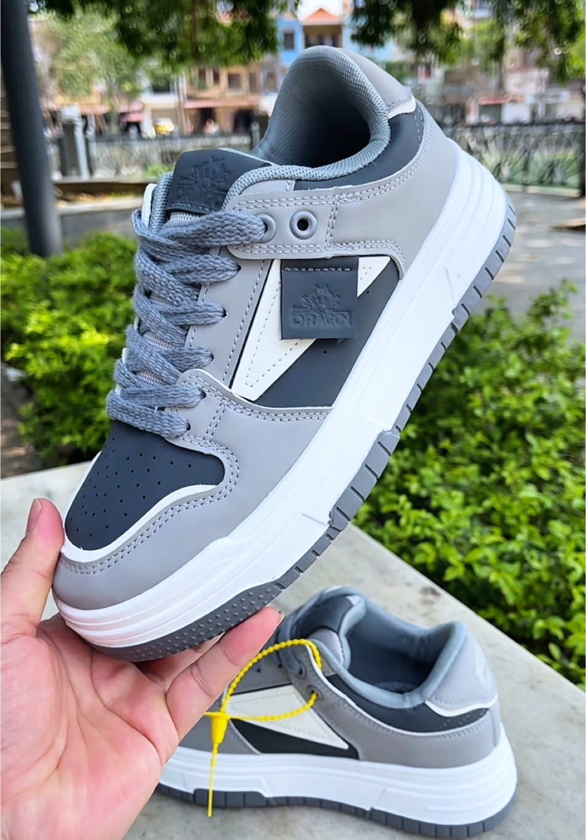 Nét căng luôn đây ae, Sneaker Enterdragon xám đã về nha, ae tranh thủ múc sớm kẻo hết size 😁 #xuhuong #gnamshop #giaythethao2025 #depnamdep #giaynamsneaker #giaythethaonam #enterdragon #giaytangchieucaonam 