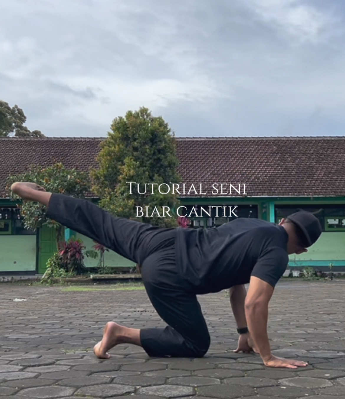 Semoga bermanfaat Kesini ya kalo mau samaan @goupofficial  #tutorial #seni #solospel #pencaksilat #silat #budaya #indonesia #martialarts #atlet #beladiri #callmepan #foryou 