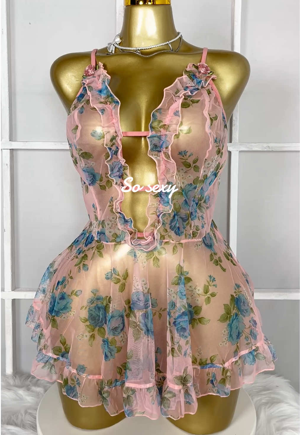 Sexy gifts 🎁 #fypシ゚viral #sexy😍🤤😍 #tiktokshopspringglowup #tiktokmademebuyit #bikinimodel #fyp #beautiful #lingeriemodel #2piecesets #tiktok #sexy #spotlightfinds #dressparty #dresses #dresstok 