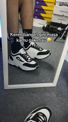 #fypage #sepatutiktokshop #outfitinspo #rekomendasi 