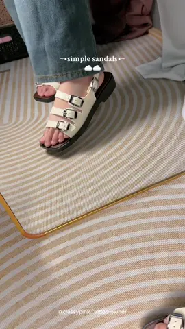 ☁️🤍#slippers #slippersforwomen #sandals #sandalsforwomen #fypシ #foryoupage #fyp #foryou 