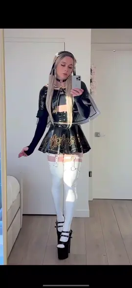 Hi🤍🖤