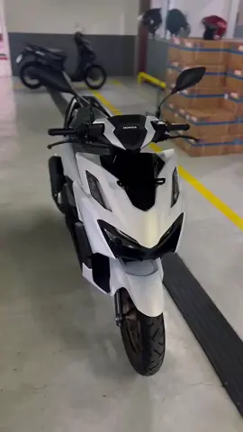#CapCut Vario 160 ABS Matte White .. cocok buat temen mudik mu nih guys #vario #vario160  #SPSMotorJawaTengah #DealerMotorHonda #TikTokSPSMotor #SPSMotorAjibarang #SPSMotorBanyumas #SPSMotorGodean #SPSMotorPrambanan #SocialMediaExcellence2025  @HONDA PURWOKERTO @AHASS SPS AJIBARANG @AHASS16175🔧 