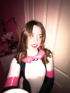 Ignore the neckpiece falling.. this was my best take lol. #uraraka #wontbite #dojacat #ochako #mha #cosplay #pretty #cute #viral #foryou #fyp #fypシ #makemefamous 